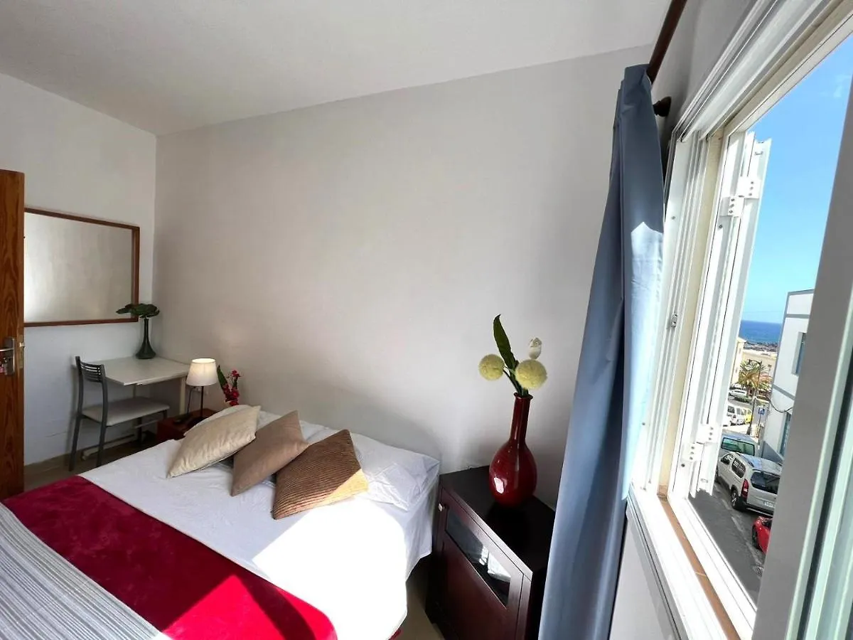 Alcamar Habitacion Privada Con Bano Compartido Cerca Al Mar! Alcala  Homestay